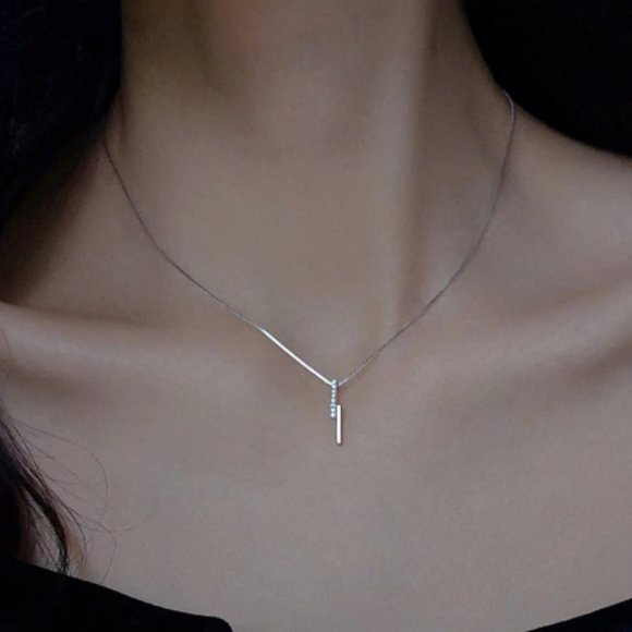 Jewelry - *Sterling Silver Diamond Lightening Bolt Necklace